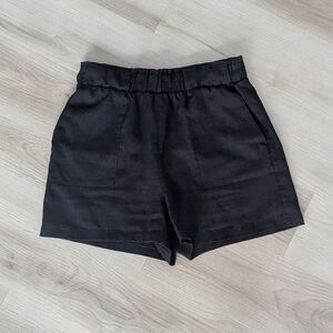 Women’s Black linen look shorts